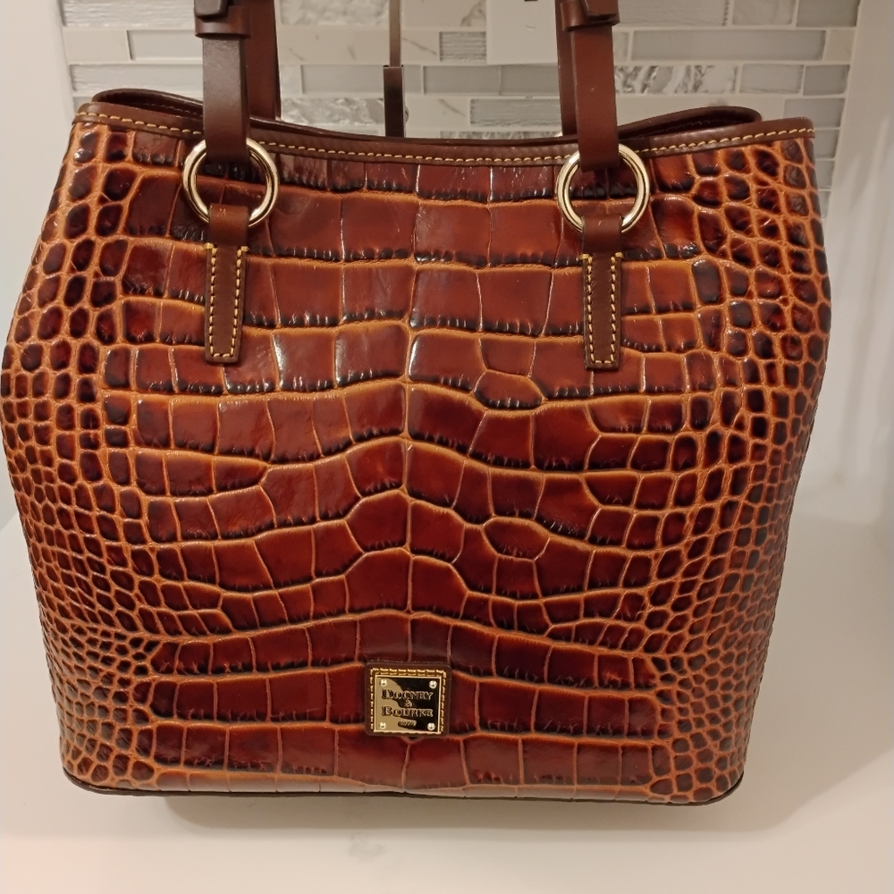 NWT 2FER Dooney & Bourke Tote & Wristlet - Cognac Croc-Embossed Leather w GHW